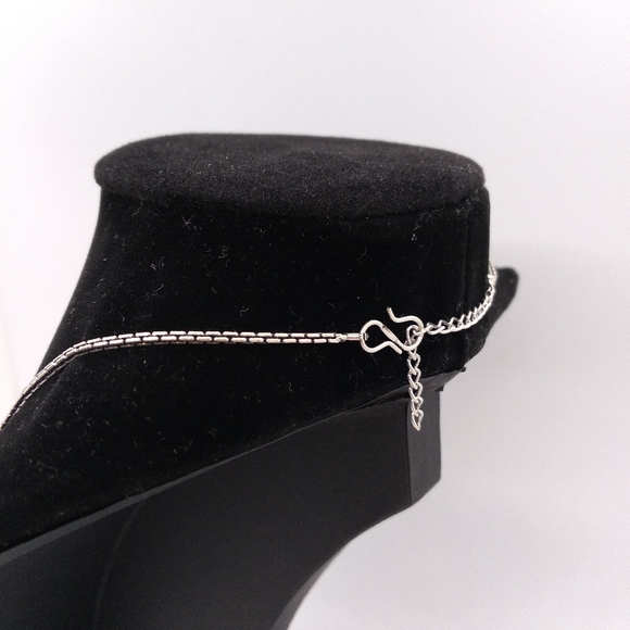 Faux Oxidized silver tone bohemian style necklace - Picture 5 of 12